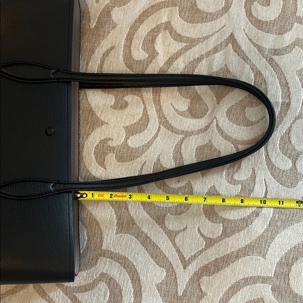 Kate Spade Classic Saffiano leather black tote - Picture 12 of 12
